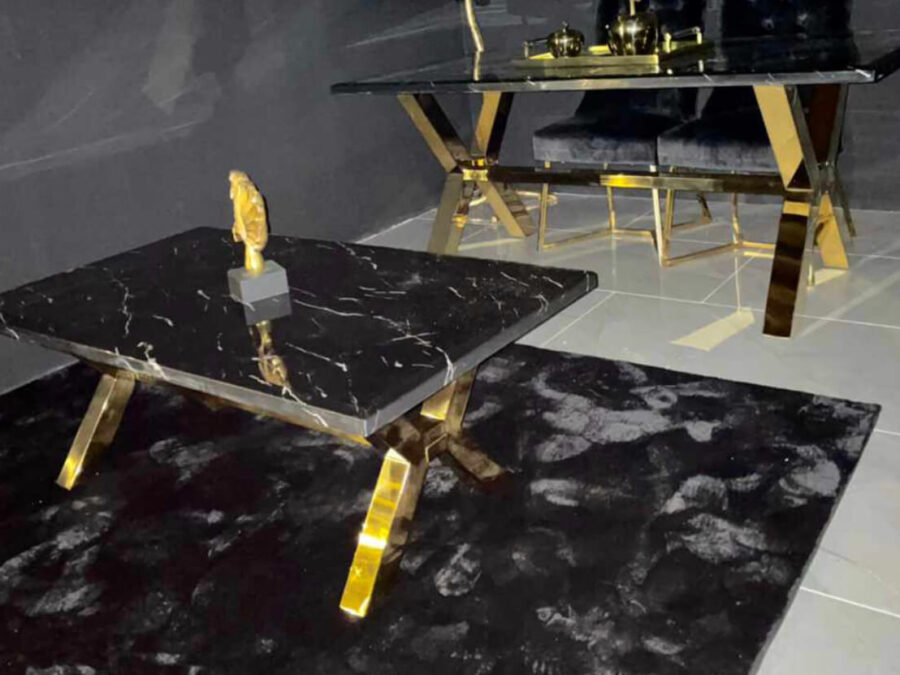 Interieur-tafel-tafels-stoel-stoelen-bank-banken-bed-bedden-dressoir-dressoirs-kasten-meubel-meubels-inrichting-huis-tweepersoonsbed-bed-bedden-slapen-wonen-decoratie-meubels-meubellen-meubel-furniture42